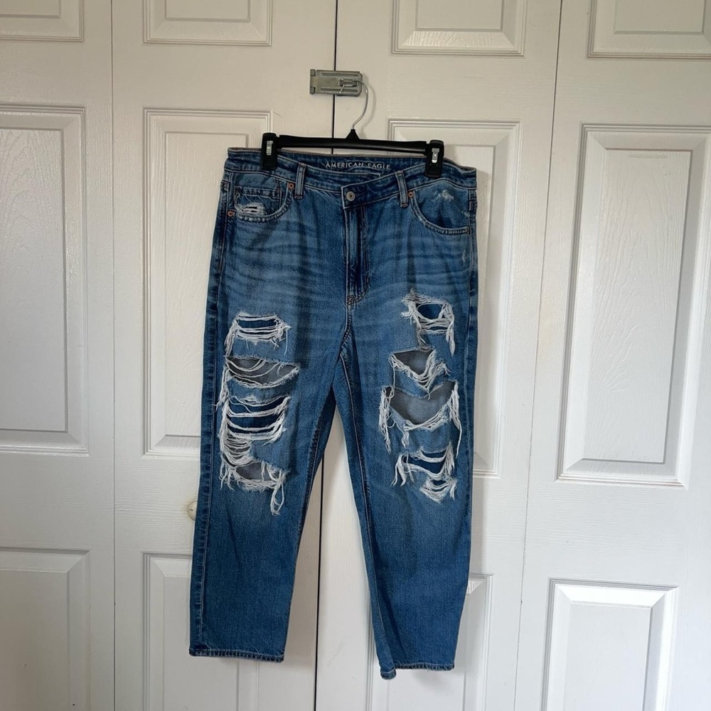 American Eagle Outfitters High Rise Distressed Blue Jeans